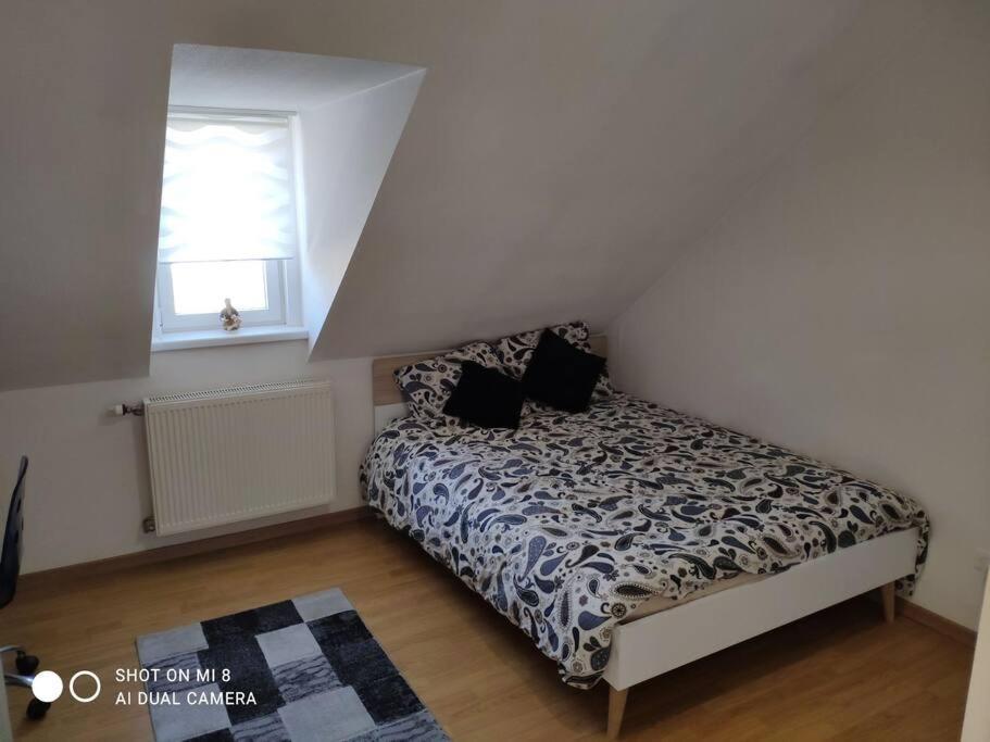 Joli Appartement Avec Place De Parking Prive Colmar Exterior photo